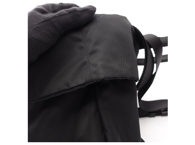Bolso Reversible 2-Way Prada Negro - vista 10