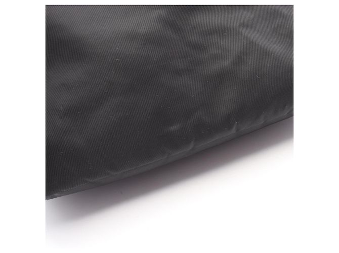 Bolso Reversible 2-Way Prada Negro - vista 14