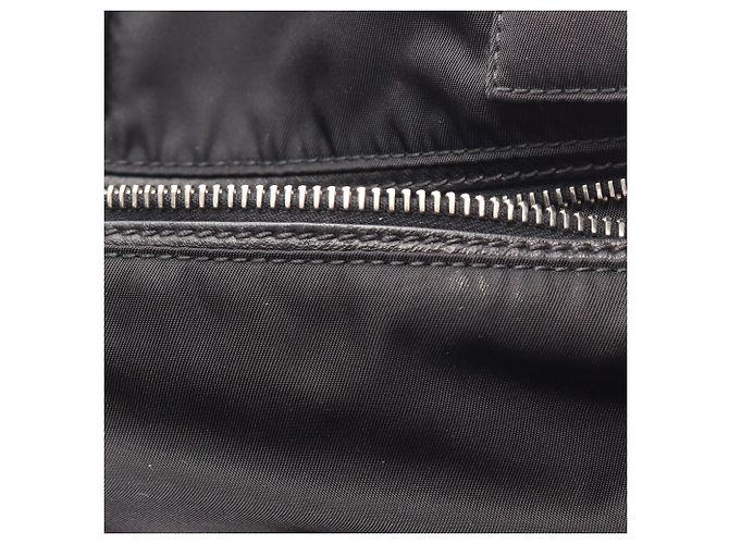 Bolso Reversible 2-Way Prada Negro - vista 7