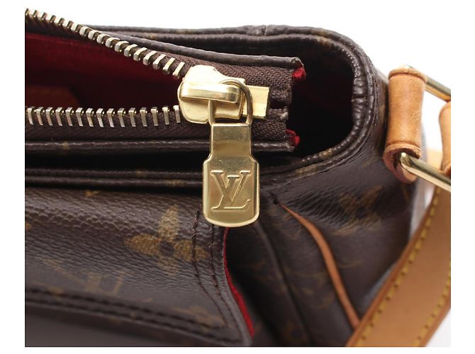 Borsa a Spalla Louis Vuitton Vivacite PM Marrone - vista 9