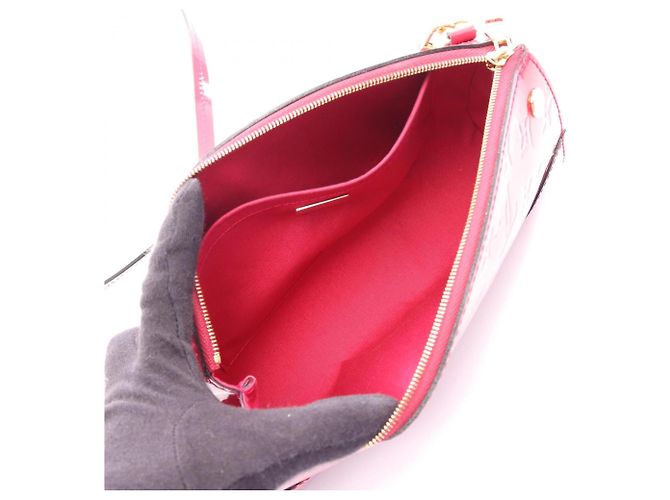 Clutch a tracolla Louis Vuitton Santa Monica Rosa - vista 3