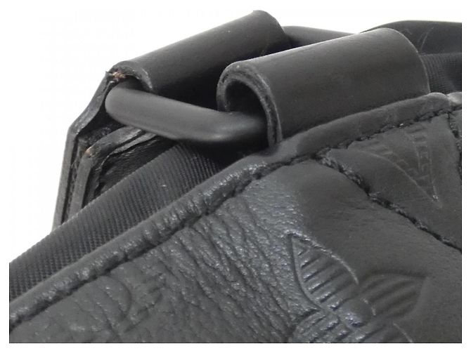 Borsa a tracolla Louis Vuitton Monogram Shadow Nero - vista 7