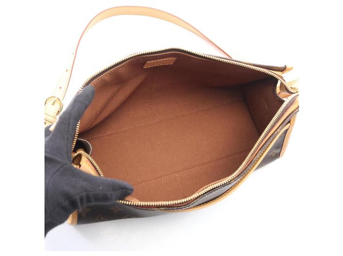 Borsa a tracolla lunga Popincourt Louis Vuitton Marrone - vista 3