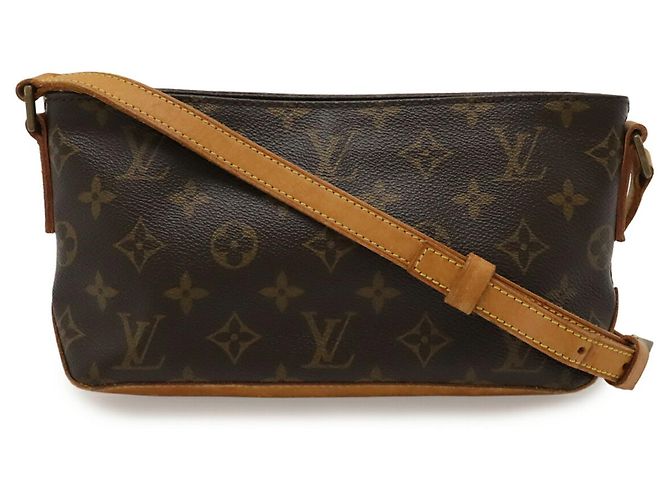 Bolso de hombro Louis Vuitton Monogram Trotteur Pochette Castaño Monograma - vista 2