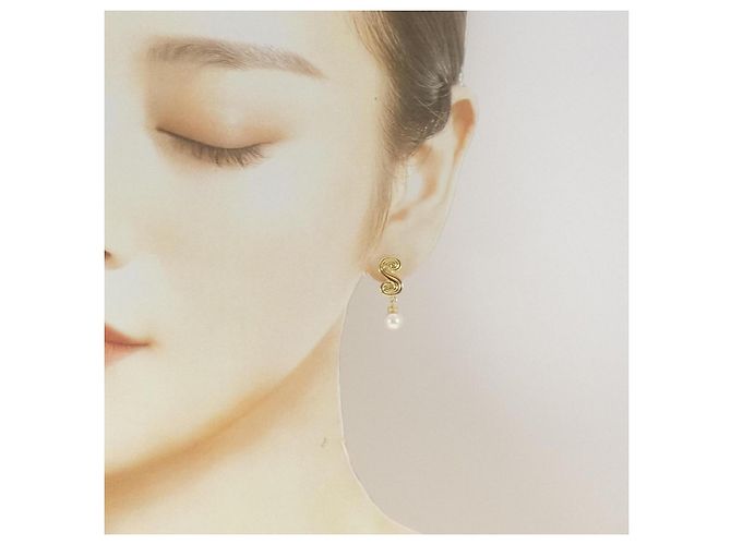 Boucles d'oreilles Tiffany & Co. en or jaune 18K et perles Akoya - vue 4
