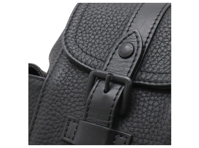 Borsa a tracolla Louis Vuitton Taurillon Christopher XS Nero - vista 5
