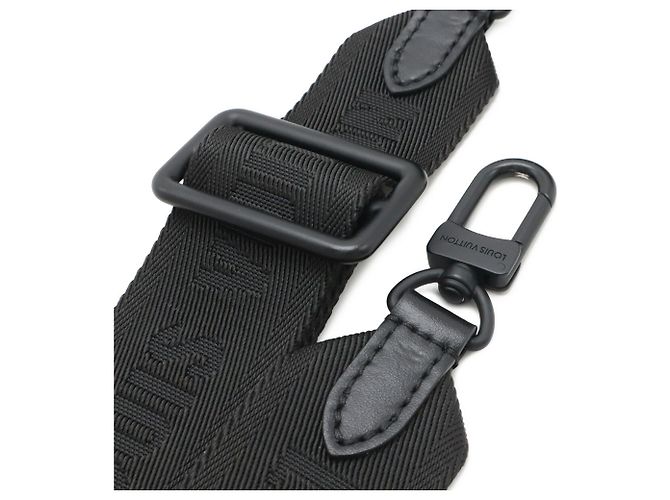 Borsa a tracolla Louis Vuitton Taurillon Christopher XS Nero - vista 6