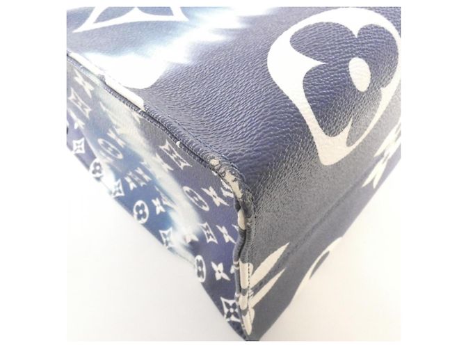 Borsa Louis Vuitton LV Escale OnTheGo GM Blu - vista 2