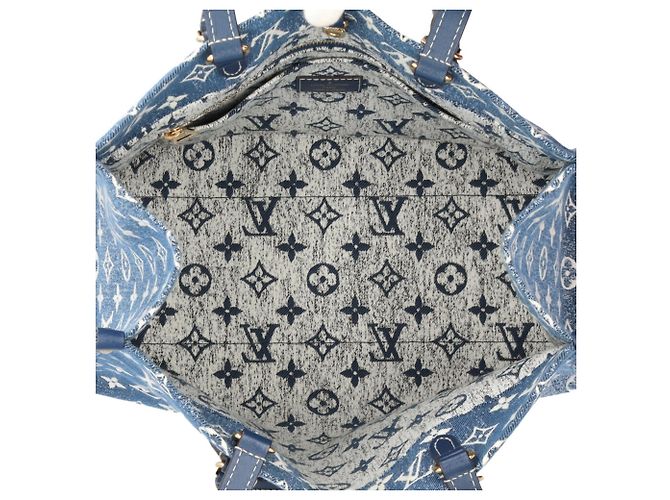 Borsa a tracolla Louis Vuitton OnTheGo MM Monogram Jacquard Denim Blu navy - vista 6