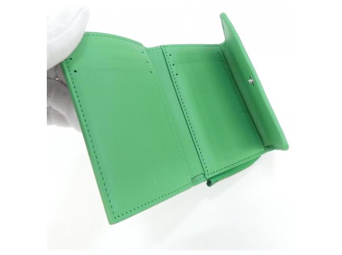 Cartera Louis Vuitton Taurillon Monogram Verde - vista 5