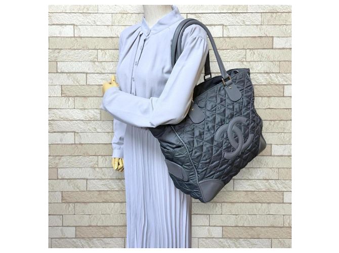 Borsa Tote Chanel Paris New York Line Coco Mark Marrone - vista 2