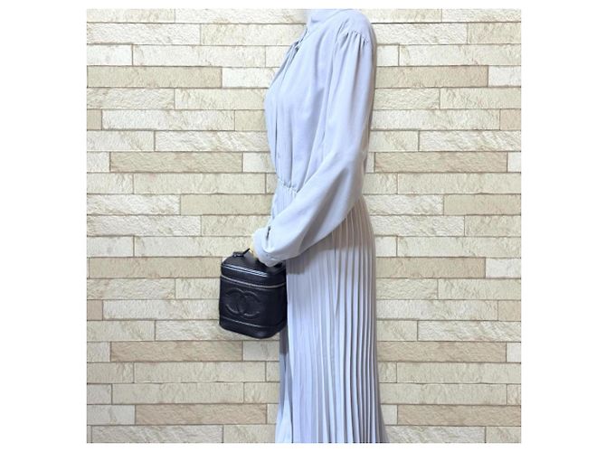 Chanel Vertical Vanity Case Handtasche Schwarz - Ansicht 2