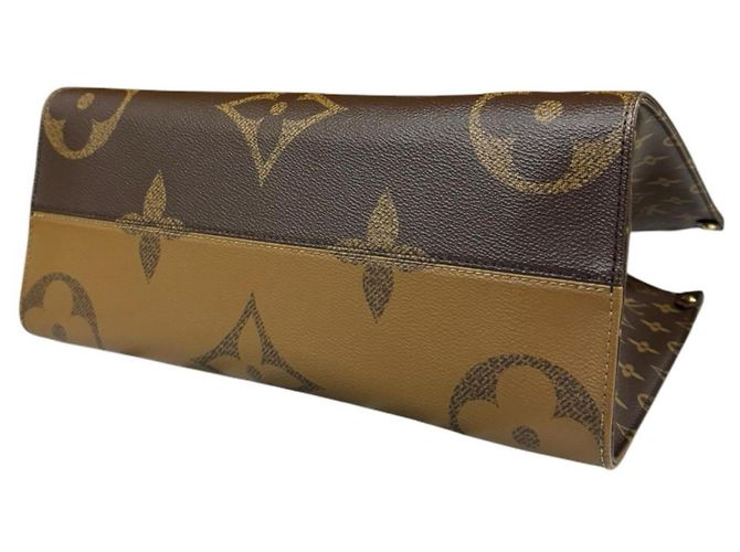 Borsa Tote Louis Vuitton OnTheGo MM Monogram Giant Marrone - vista 7