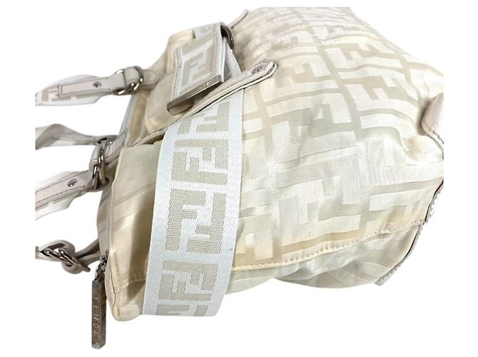 Fendi Zucca FF Logo Gürteltasche Weiß - Ansicht 3