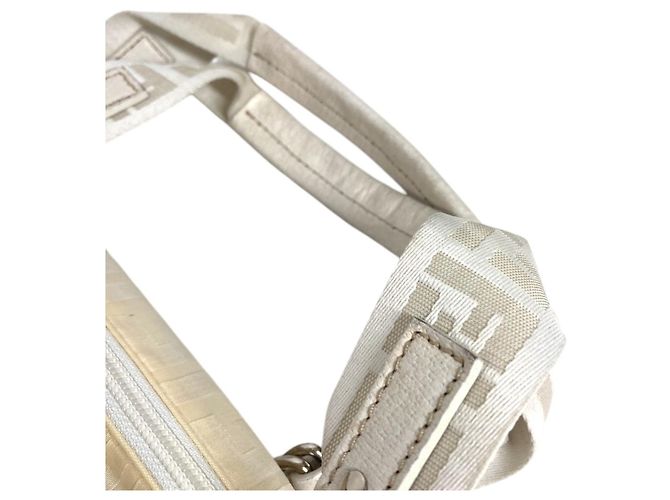 Fendi Zucca FF Logo Gürteltasche Weiß - Ansicht 8