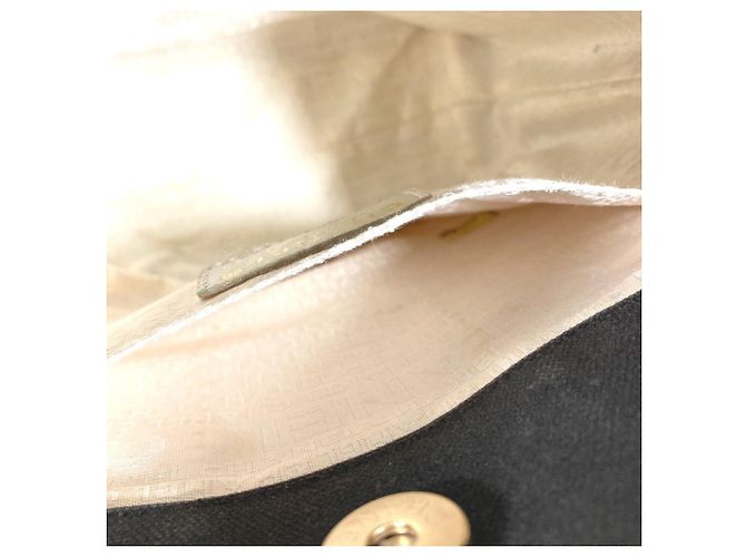 Borsa Chanel Chocolate Bar CC Nero Bianco - vista 12