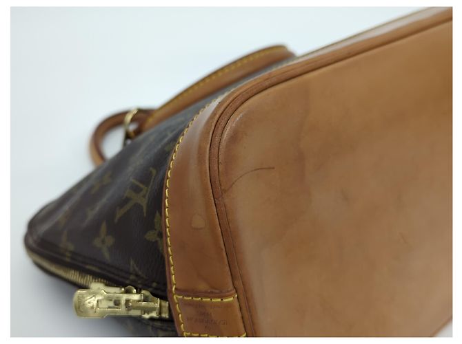 Borsa Louis Vuitton Moon Alma in Tela Monogram Beige - vista 3