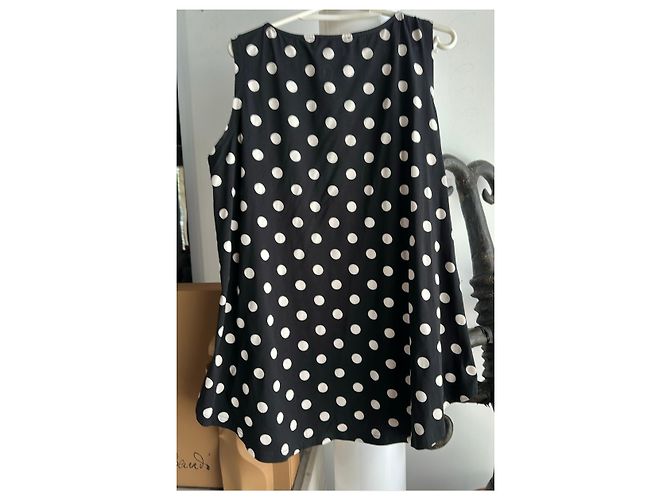 Munthe Plus Simonsen PLU Top sem mangas de bolinhas preto e branco PLÜ - vista 6