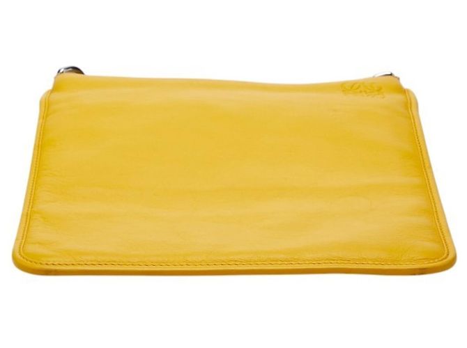Sac à bandoulière Loewe Anagram Jaune - vue 3