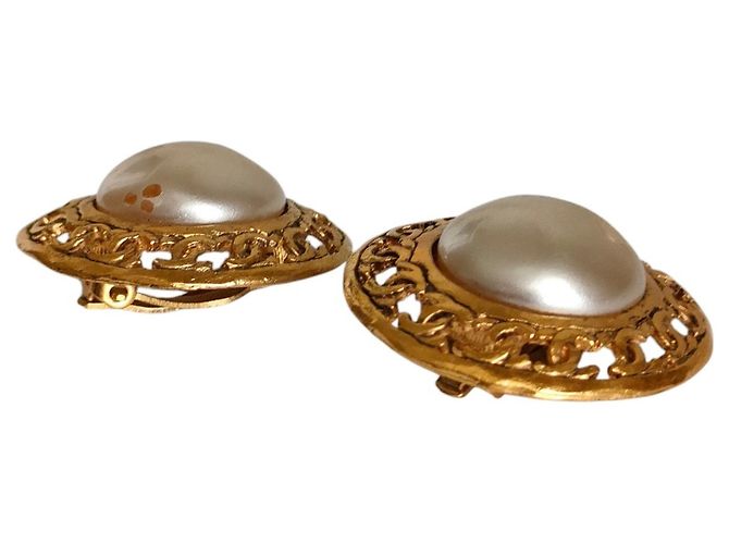 CHANEL 25 Coco Mark Metal Faux Pearl Clip Earrings Golden - view 2