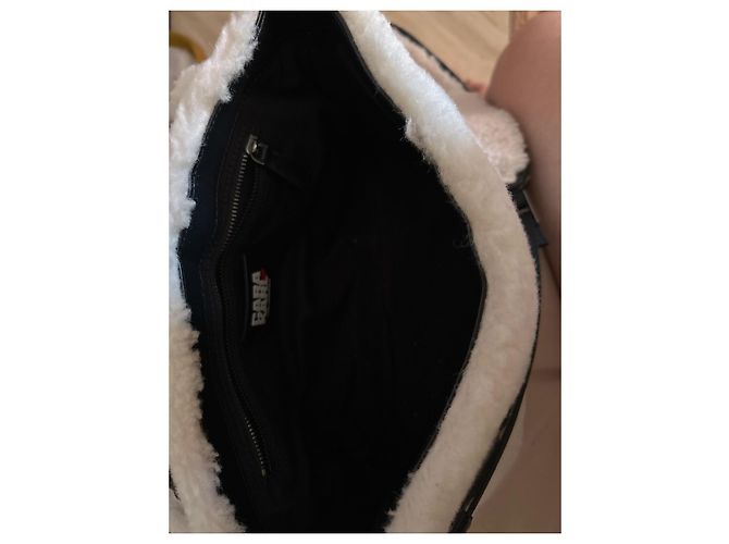 Karl Lagerfeld Borsa a Tracolla in Shearling Crema Crudo - vista 2