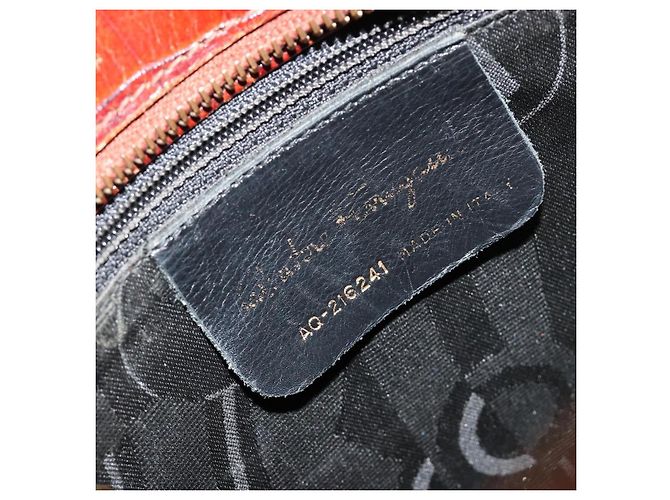 Borsa a Spalla Salvatore Ferragamo in Pelle Marrone e Oro Auth ka4542 D'oro - vista 17