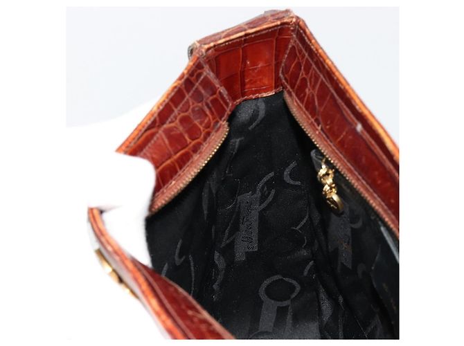Borsa a Spalla Salvatore Ferragamo in Pelle Marrone e Oro Auth ka4542 D'oro - vista 20