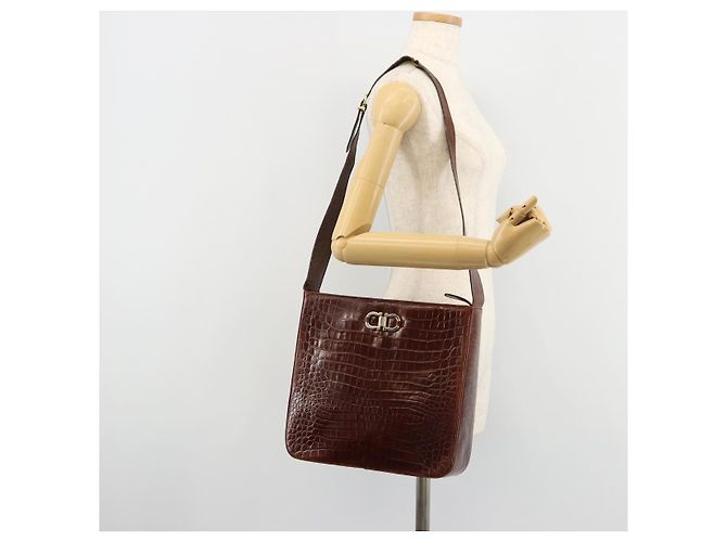 Borsa a Spalla Salvatore Ferragamo in Pelle Marrone e Oro Auth ka4542 D'oro - vista 23