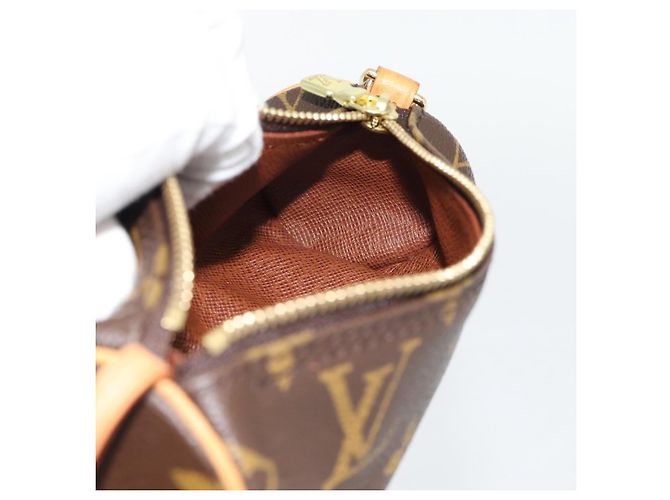 LOUIS VUITTON Pochette Monogram Papillon LV Auth 181681A Monograma - vista 18