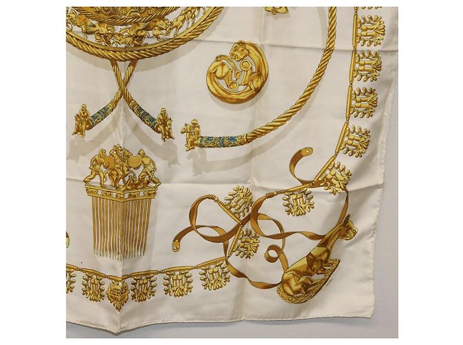 Hermès HERMES Carré 90 Schal "LES CAVALIERS D'OR" Seide Weiß Authentisch 181286 - view 10