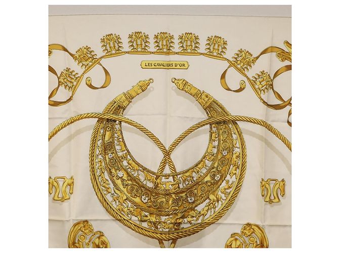 Hermès HERMES Carré 90 Schal "LES CAVALIERS D'OR" Seide Weiß Authentisch 181286 - view 3