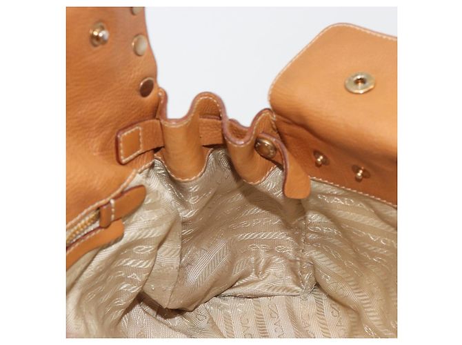 Bolso Tote PRADA de piel beige dorado Auth 181853A - vista 17