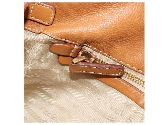 Bolso Tote PRADA de piel beige dorado Auth 181853A - vista 19