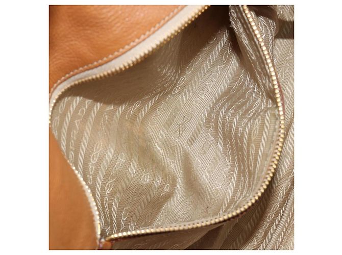 Bolso Tote PRADA de piel beige dorado Auth 181853A - vista 20