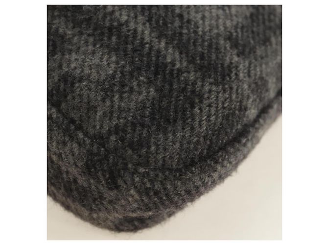 FENDI Zucca Canvas Mamma Baguette Shoulder Bag Wool Gray Silver Auth yk20376SAV Marrone Argento - vista 11