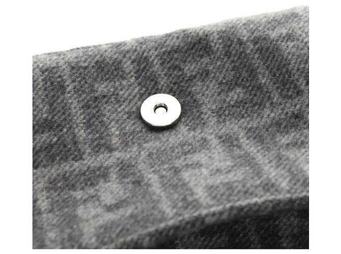 FENDI Zucca Canvas Mamma Baguette Shoulder Bag Wool Gray Silver Auth yk20376SAV Marrone Argento - vista 18