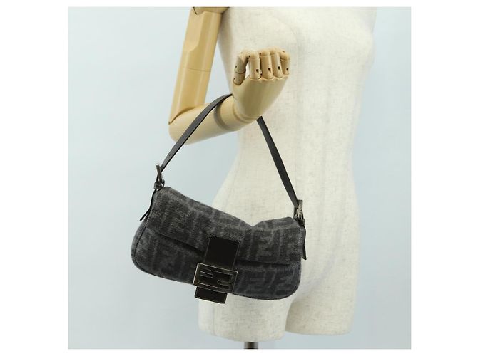 FENDI Zucca Canvas Mamma Baguette Shoulder Bag Wool Gray Silver Auth yk20376SAV Marrone Argento - vista 26