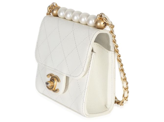 Timeless Clutch Chanel White Lambskin Quilted Chic Pearls On Chain Bianco - vista 3