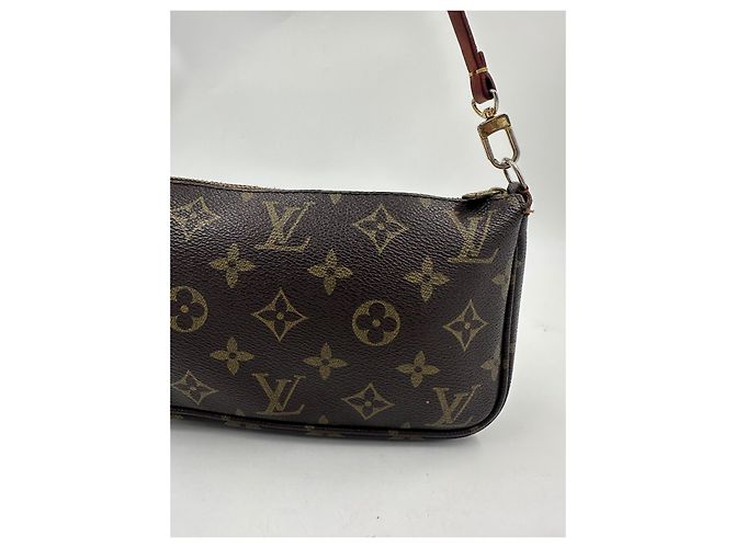 Louis Vuitton Pochette Accessori Monogram Canvas Marrone - vista 12