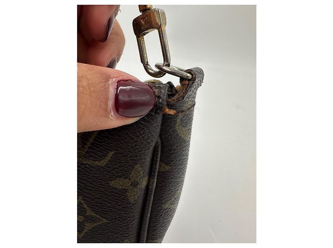 Louis Vuitton Pochette Accessori Monogram Canvas Marrone - vista 19