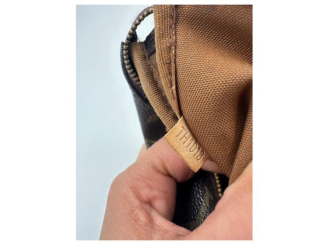 Louis Vuitton Pochette Accessori Monogram Canvas Marrone - vista 7