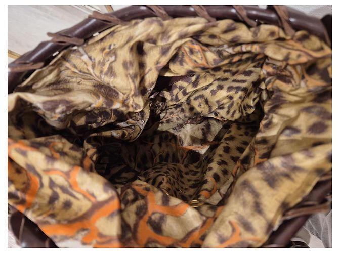 Roberto Cavalli Beuteltasche aus geflochtenem Leder Braun Leopardenprint - Ansicht 4