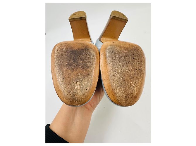 Dries Van Noten Pumps aus hellblauem Leder - Ansicht 16