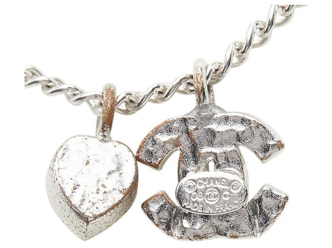 Timeless Collana con pendente Chanel Coco Mark Heart Argento - vista 3