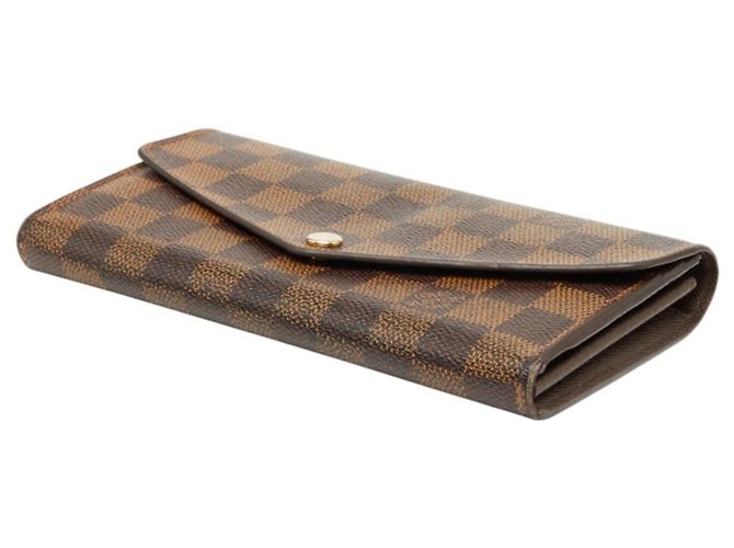 Cartera larga Sarah en Damier Louis Vuitton Castaño - vista 4