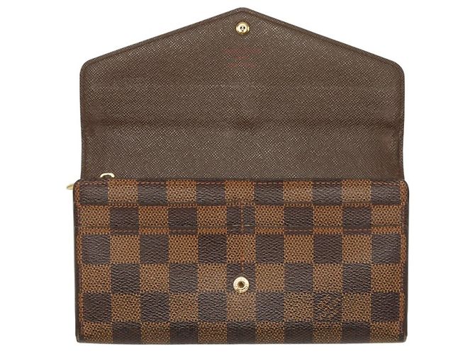 Cartera larga Sarah en Damier Louis Vuitton Castaño - vista 6
