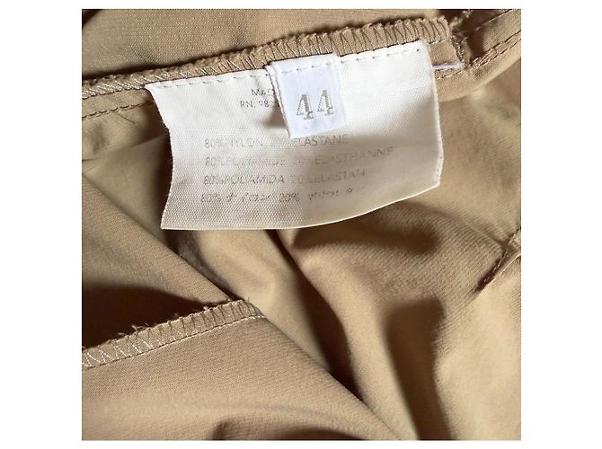 Prada Falda Midi de Nylon Beige - vista 7