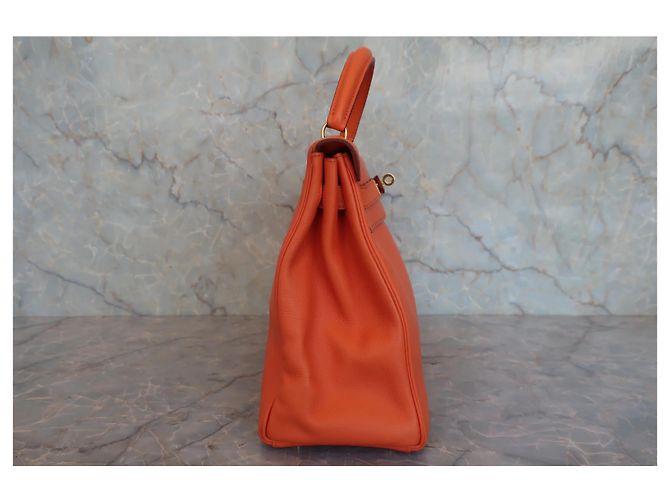 Hermès Sac à main Hermes Kelly Orange Gulliver avec fermoir doré 32 - vue 5