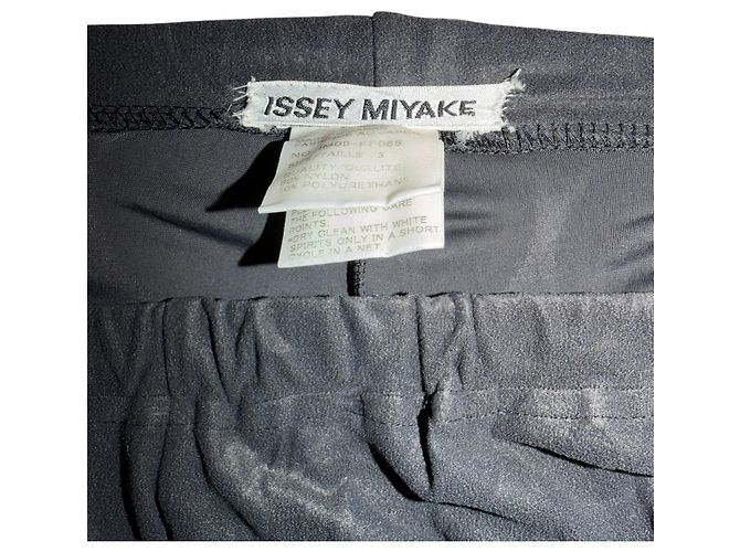 Pantalón Issey Miyake Bubble Negro - vista 3