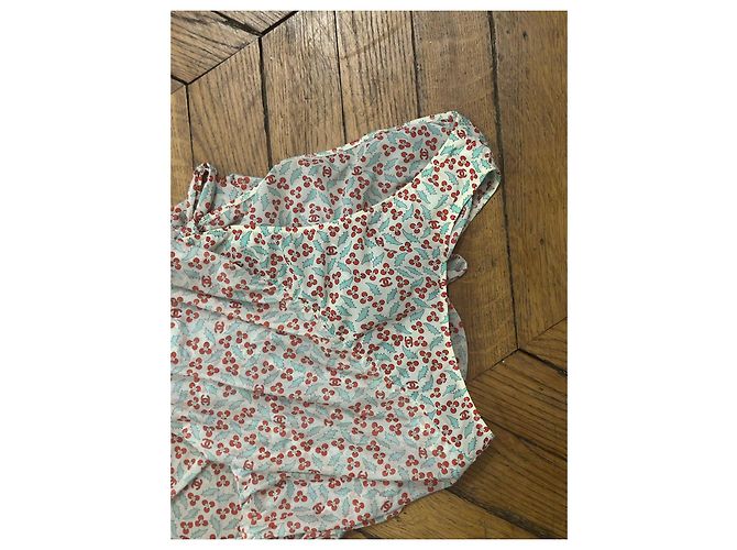 Chanel Minifalda Estampada Logo CC Blanco Roja Verde - vista 5